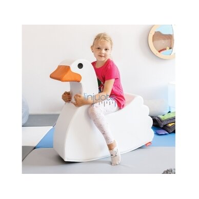Gulbė. Putų supynė 2