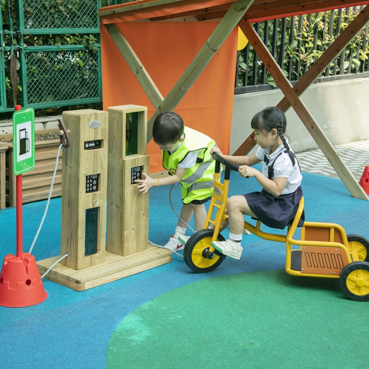 CLASSIC WORLD EDU KURO DUJOTUVAS - ELEKTRINIŲ AUTOMOBILIŲ ĮKROVIMO STOTELĖ, CW70264 1 CLASSIC WORLD EDU KURO DUJOTUVAS - ELEKTRINIŲ AUTOMOBILIŲ ĮKROVIMO STOTELĖ, CW70264 1