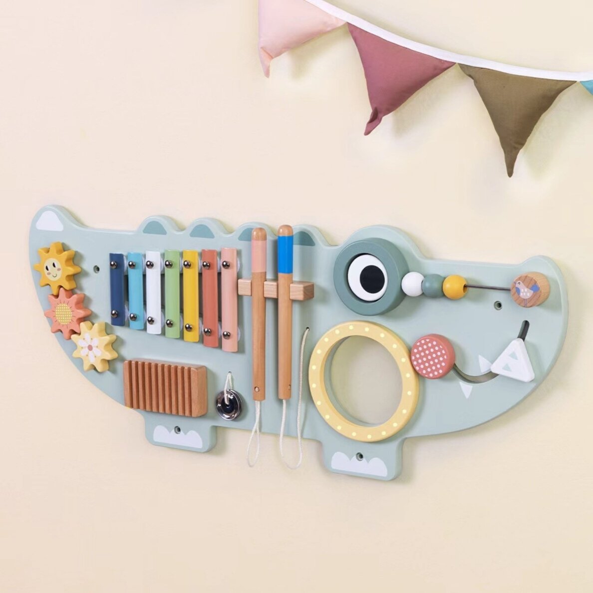 TOOKY TOY Medinė manipuliacinė lenta Krokodilas 3 el. 1 TOOKY TOY Medinė manipuliacinė lenta Krokodilas 3 el. 1
