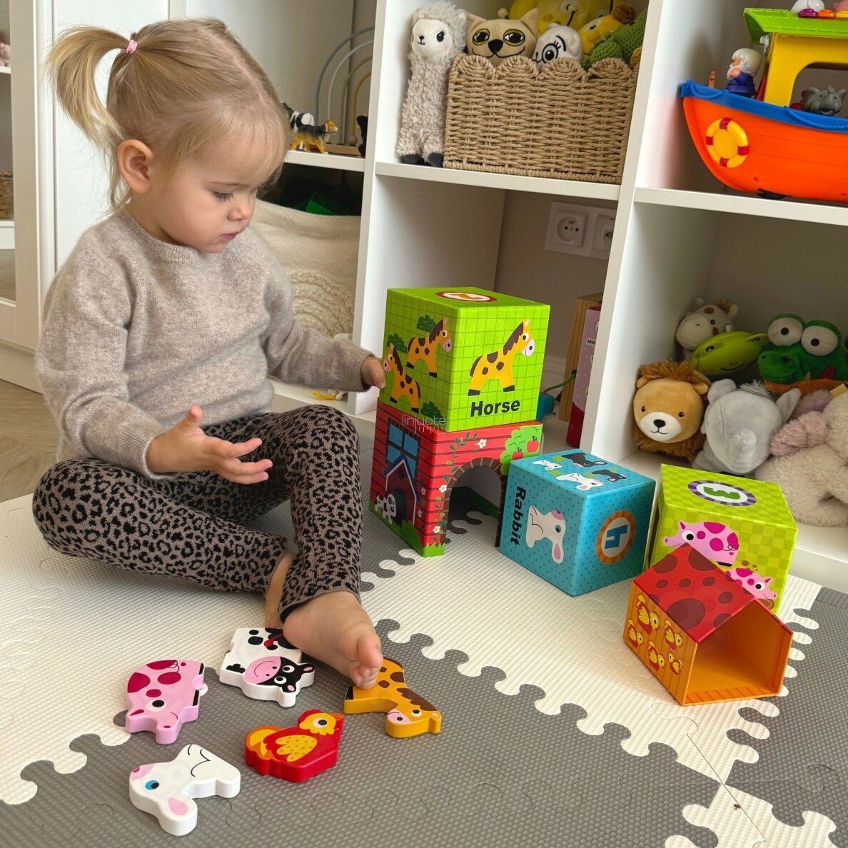 WOOPIE GREEN Edukacinė bokštelio dėlionė Ūkis dėžutėse + figūrėlės 10 el. 6