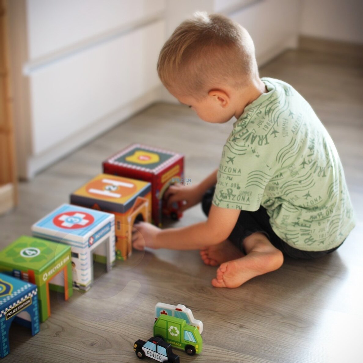 WOOPIE GREEN Dėlionė Rūšiuoklis Kaladėlės Miestas Transporto priemonės dėžutėse + Figūrėlės 10 el. 9 WOOPIE GREEN Dėlionė Rūšiuoklis Kaladėlės Miestas Transporto priemonės dėžutėse + Figūrėlės 10 el. 9