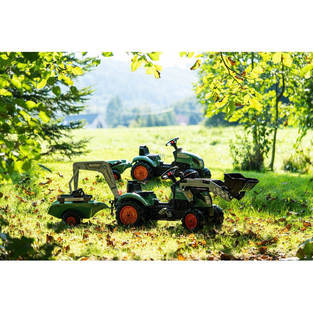 FALK FARM LANDER EKSKAVATORIUS-TRAKTORIUS, 2054N 3 FALK FARM LANDER EKSKAVATORIUS-TRAKTORIUS, 2054N 3