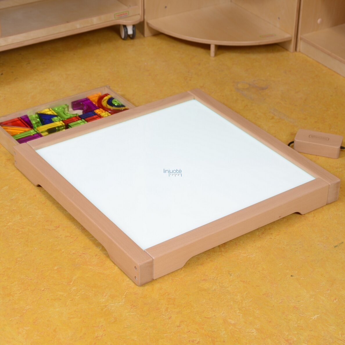 MASTERKIDZ SPALVĄ KEIČIANTI LED ŠVIESOS PANELĖ, ME07452 1 MASTERKIDZ SPALVĄ KEIČIANTI LED ŠVIESOS PANELĖ, ME07452 1