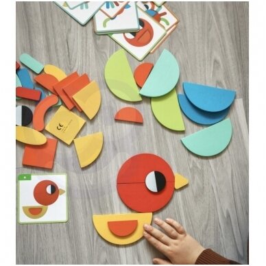 MONTESSORI MEDINĖ DĖLIONĖ SU 40 ATKURIAMŲ MODELIŲ, 55 EL., 44954 1 MONTESSORI MEDINĖ DĖLIONĖ SU 40 ATKURIAMŲ MODELIŲ, 55 EL., 44954 1