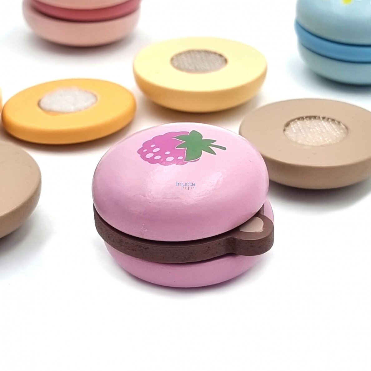 MEDINIS MACARONS SAUSAINIŲ PJAUSTYMO RINKINYS, 6 EL, 44087 1