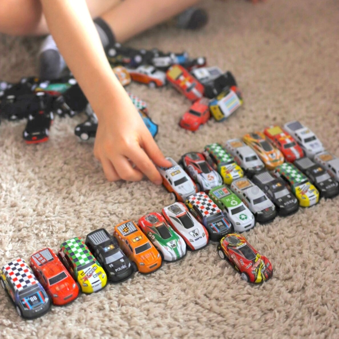 WOOPIE Automobilių rinkinys 50 vnt. automobilių dėžutėje, 52043 1